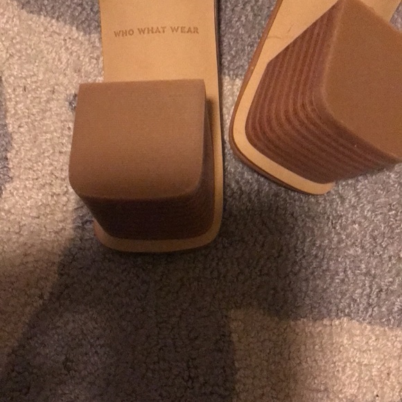 Sandals - Picture 4 of 5